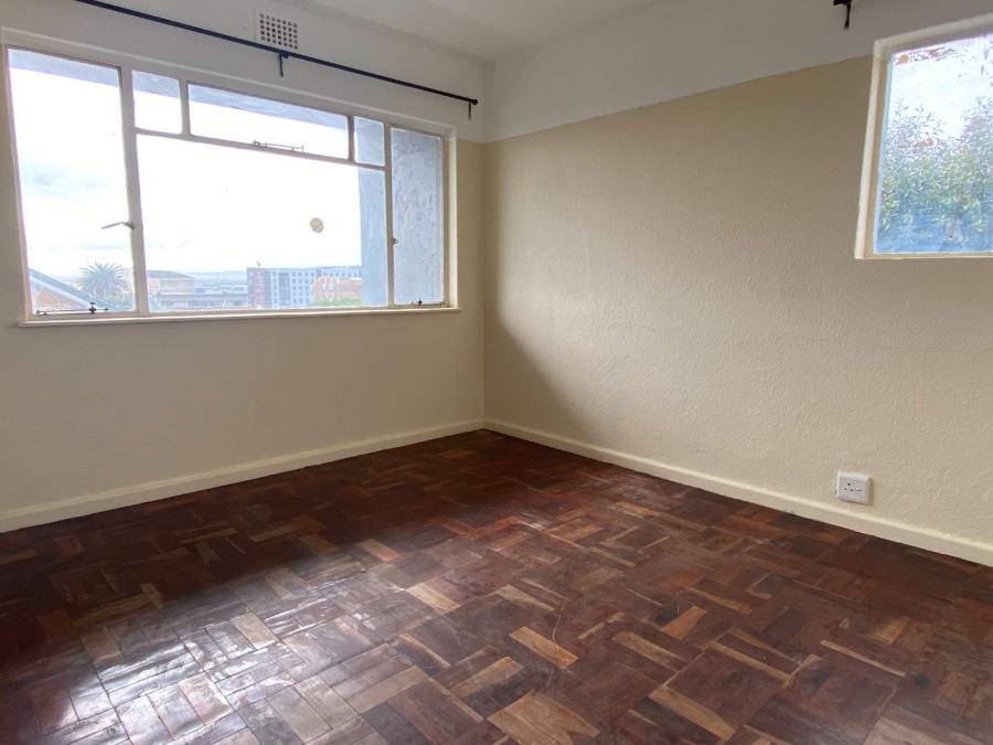 2 Bedroom Property for Sale in Woodstock Upper Western Cape